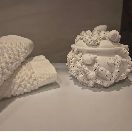 La D'amour - Luxury Split